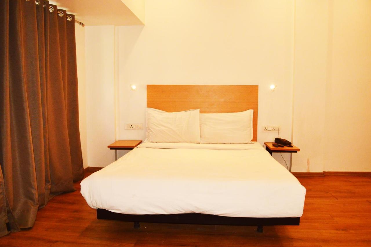 Hotel Orient Avenue Nagpur Exterior photo