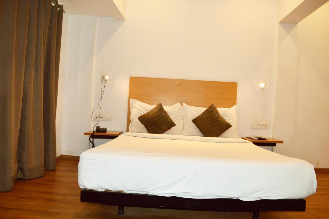 Hotel Orient Avenue Nagpur Exterior photo